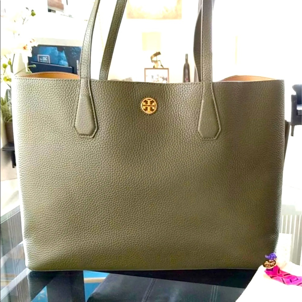 Tory Burch Large Brody Tote Banana Leaf Leather.